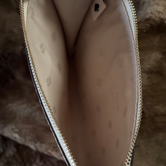 kate spade Wristlet with Floral Logo - Picture 4 of 9